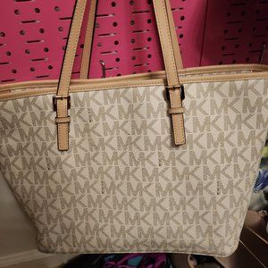 Michael kors tote